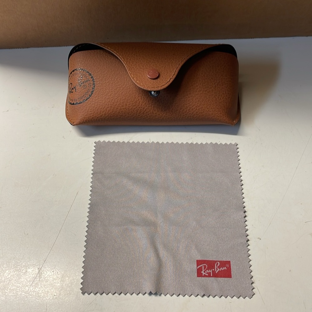 Ray Ban P. - Picture 9 of 10